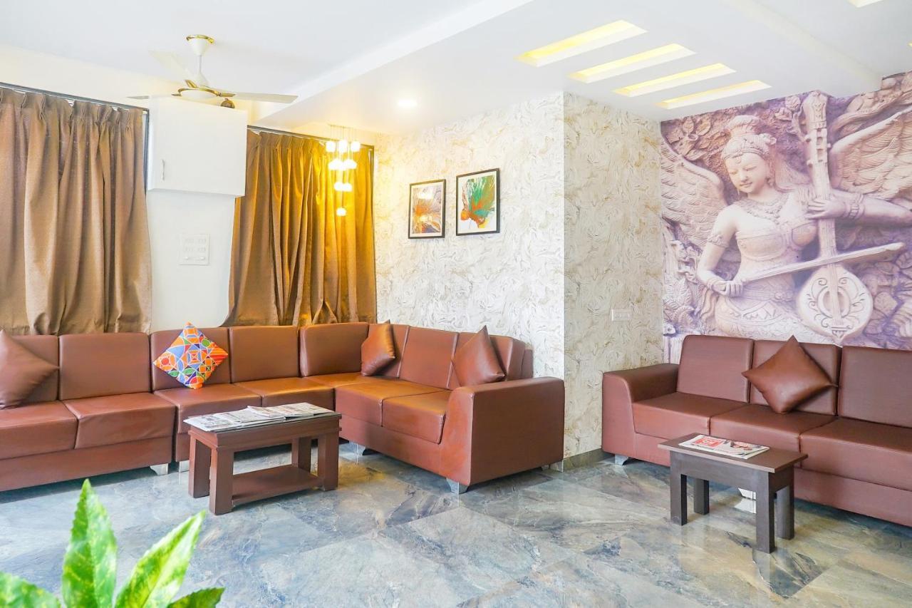 Oyo 15741 Z Inn Phursungi Luaran gambar
