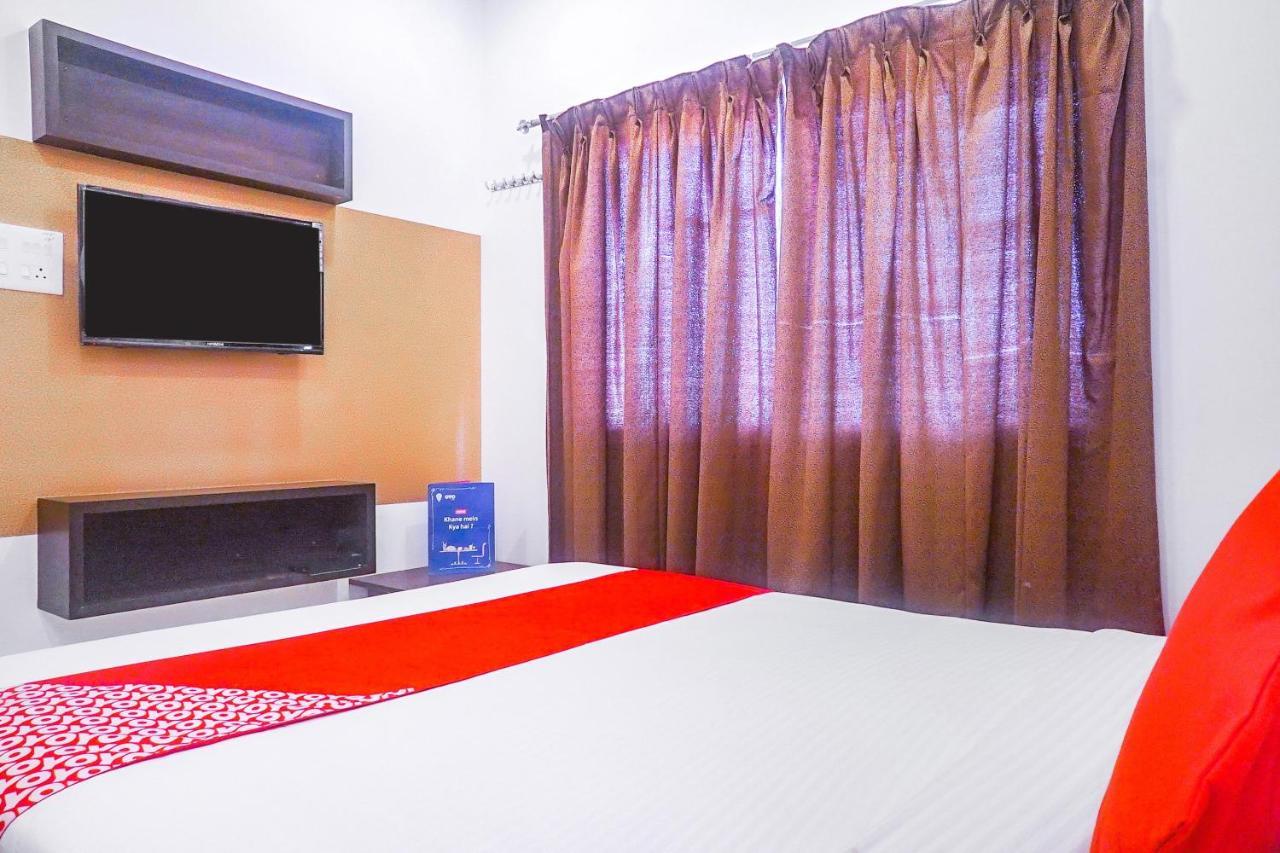 Oyo 15741 Z Inn Phursungi Luaran gambar